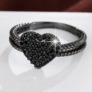 Luxe Cubic Zirconia Heart Rope Band Ring